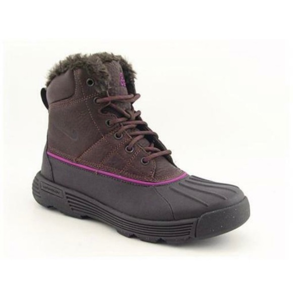 Nike ACG Shoes - Nike ACG Lunar Storm Brown Leather Duck Boots